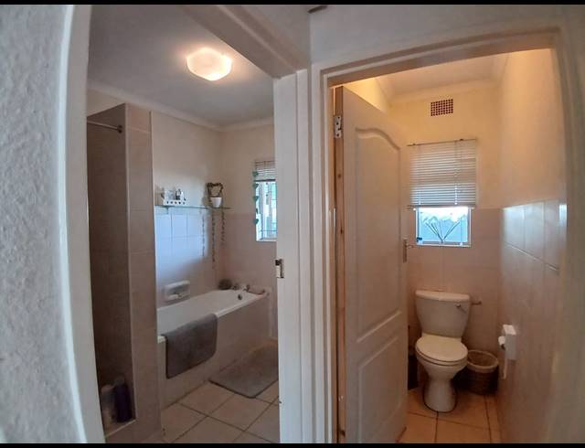 3 BEDROOM HOUSE FOR SALE IN WINDSOR PARK ESTATE